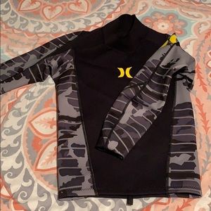 Hurley Rashguard / top piece wet suit.
